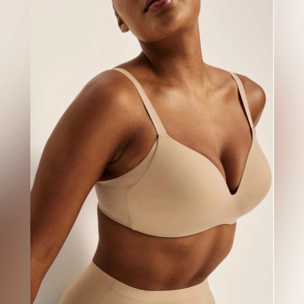 Knix Wing Women Contour bra size 8